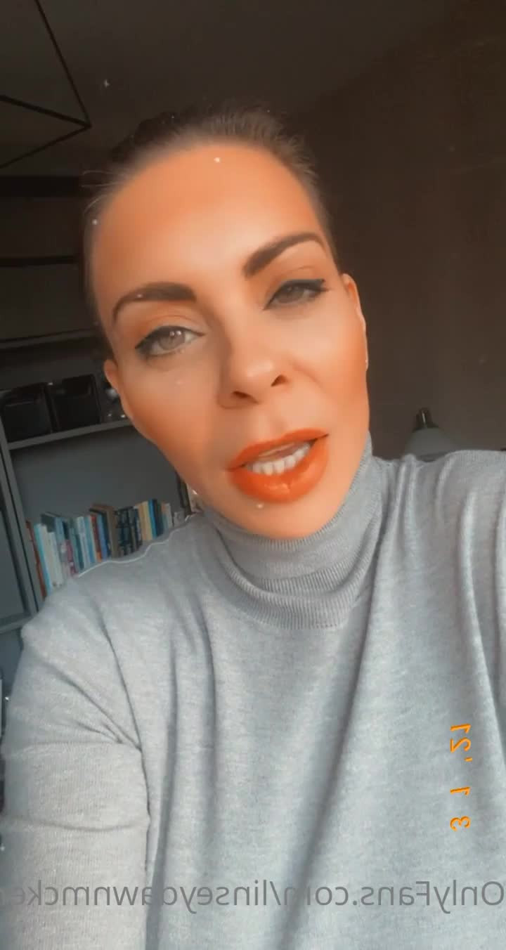 Linsey Dawn Mckenzie UK’s No1 Model [ linseydawnmckenzie ] - Mar y montaña - ePornLeak
