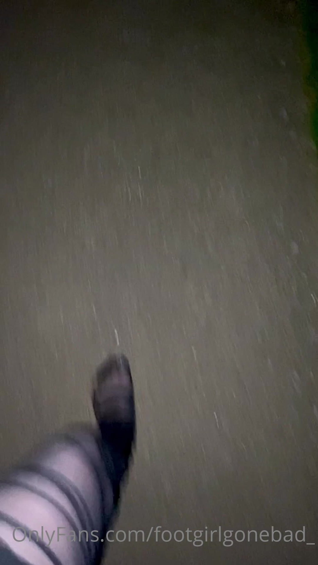 Hannah [ footgirlgonebad_ ] - I wasn't going to post this but was told I must 🙈.   Give me your - ePornLeak