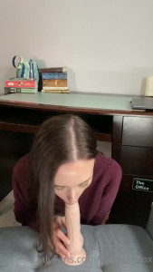 Amelia [ aemiliusfox ] - Freshly dyed hair  Dark purple
