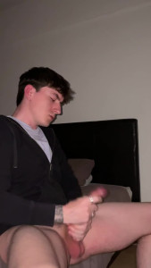 Mickey Bo [ thealleycat ] - I just finished fucking myself like crazy  I want your cock inside me