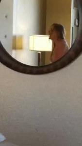 Las Vegas Hotwife [ lasvegashotwife ] - Just got home I’m tipsy and so horny