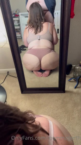 MommaGerth - Do you want some of this? 🍑