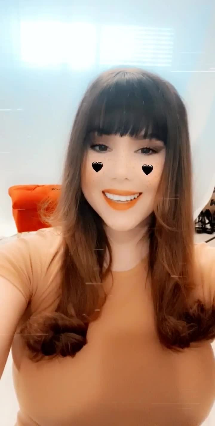 Claire Sinclair [ clairesinclair ] - hi i missed u guys  lt 33 - ePornLeak