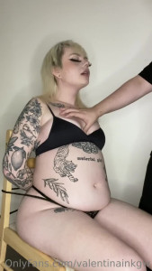 Valentina Ink [ valentinainkgw ] - Peep the never ending laundry pile in the background