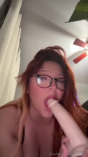 Lovelyymelissa Sucks A Dildo And Seduces You With Her Big Tits