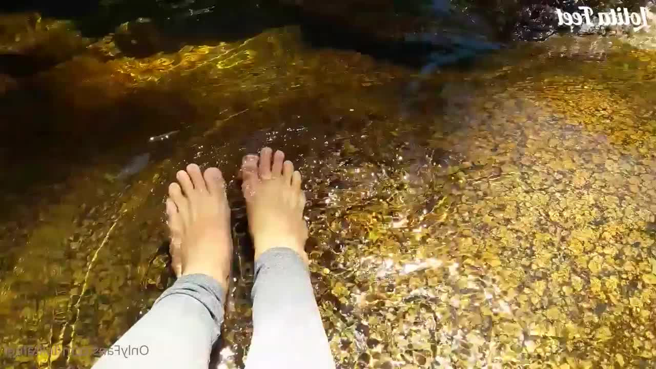 Lola [ thefeetoflola ] - You Want This Treatment 😍 🐕 🚶🏽‍♀️ - ePornLeak