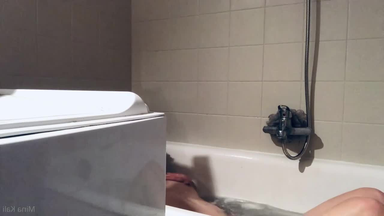 Mina Kali [ xminakali ] - A little dildo riding throwback on this fine morning  it s the lil - ePornLeak
