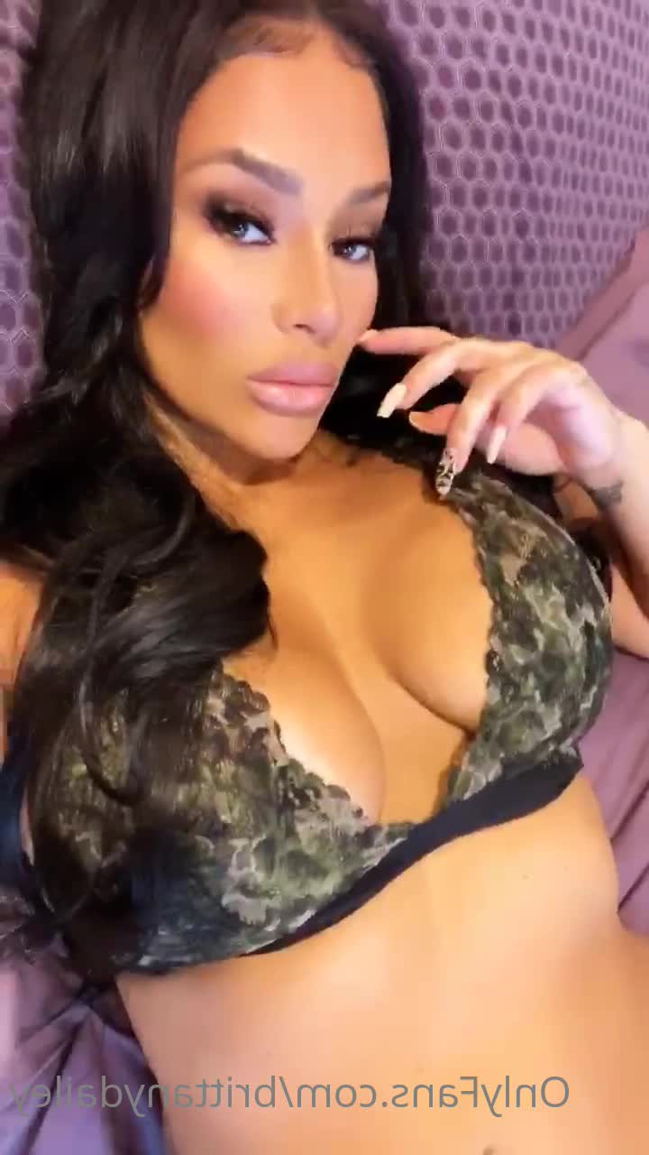 Brittany Dailey [ brittanydailey ] - want me to be your little girl? 🥰 - ePornLeak