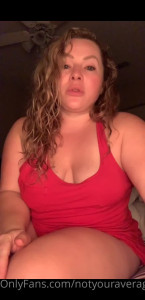 💞Nicole💞 Your Girl Next Door! [ notyouraverage ] - What type of feet content should I post  Painted toe nails  Etc