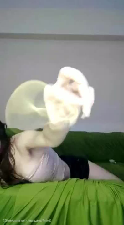 Helen [ helensweet05 ] - Play? - ePornLeak