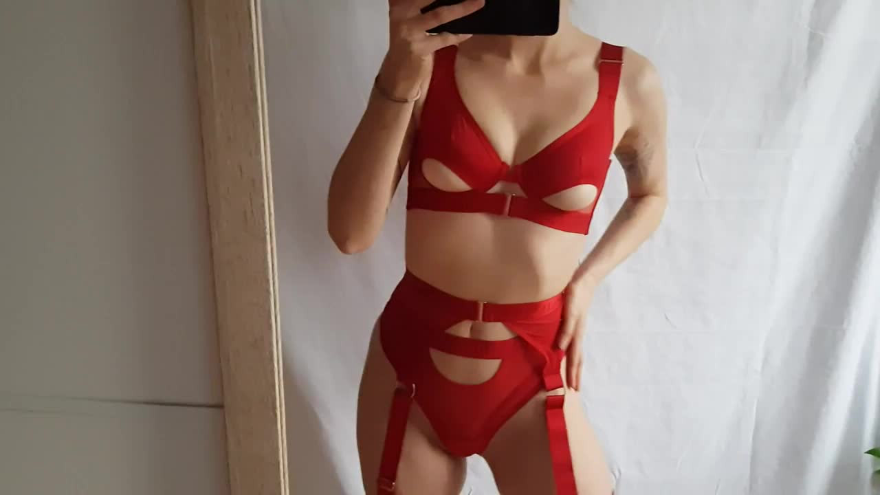 lil_hanne - Hey Guys     How was your Monday     Mine was alright  I honestly - ePornLeak