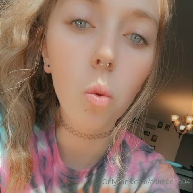 Alli Moona [ allimoona04 ] - Getting ready to celebrate 200 fans - ePornLeak
