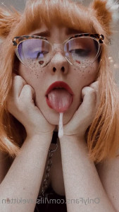lilSlaveKitten [ lilslvkitten ] - More Red Flags 🚩😜 So I actually had both the artist and the