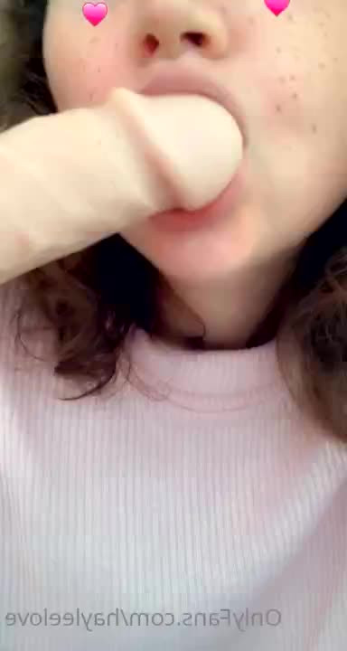 HayleeLove - would you spank me or use a paddle? - ePornLeak