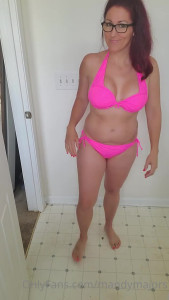 🍎 MANDY MAJORS🍎 [ mandymajors ] - Simple white sockies
