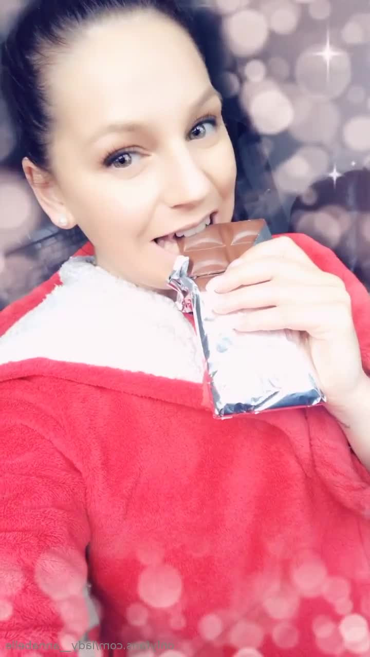 Lady Annabelle [ lady__annabelle ] - It s your lucky day - ePornLeak