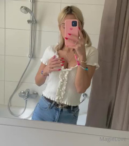 🟢🎀 MagieLove French 18 - Sexy Student [ magielove ] - Feeling tittylicious this morning