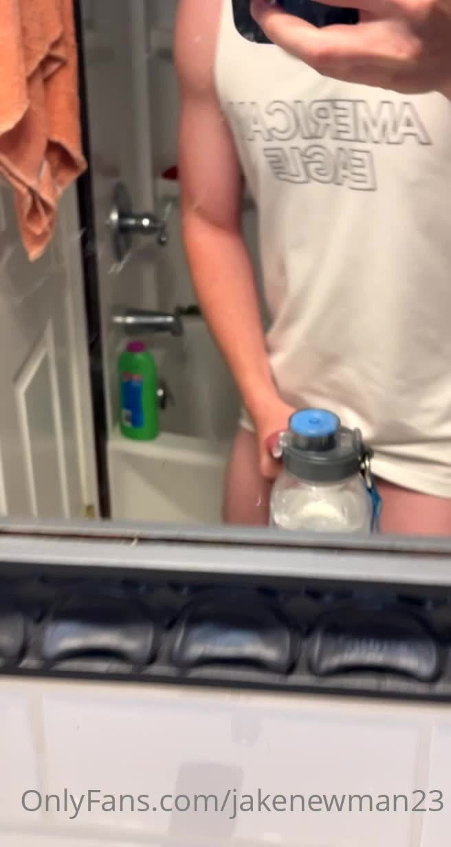Jake Newman [ jakenewman23 ] - I need to make a naked skating video before the weather gets too cold - ePornLeak