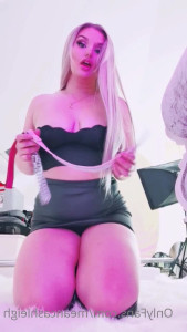 Mean Cashleigh [ meancashleigh ] - Black lacy undies are my favorite aesthetic 🖤