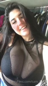 Samantha Fernández [ sam_fdz02 ] - Jiggly juicy ass in your dms