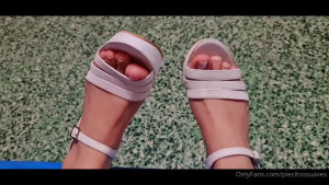 Piecitossuaves - Hi heart  I m here for whatever you need  would you like to know me a