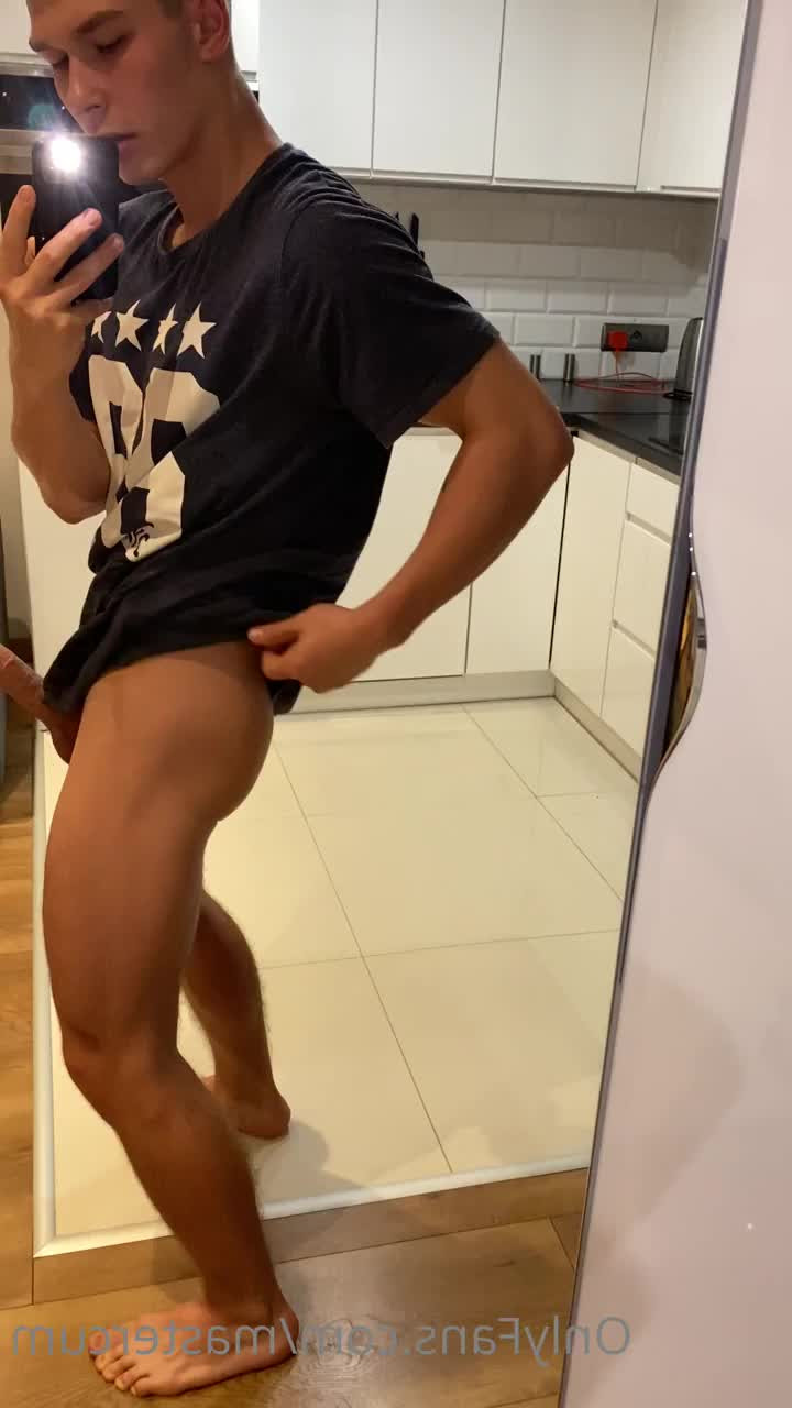 mastercum - Just want you to 💦 on my soles and make me walk around on it all - ePornLeak