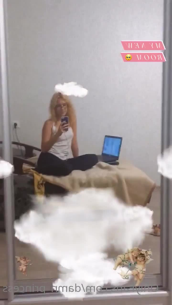 Oh, Lilly [ damn_princess ] - Hey cuties just letting everyone know I have a discord chat running - ePornLeak