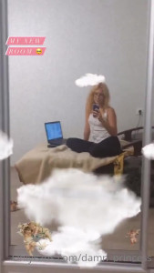 Oh, Lilly [ damn_princess ] - Hey cuties just letting everyone know I have a discord chat running
