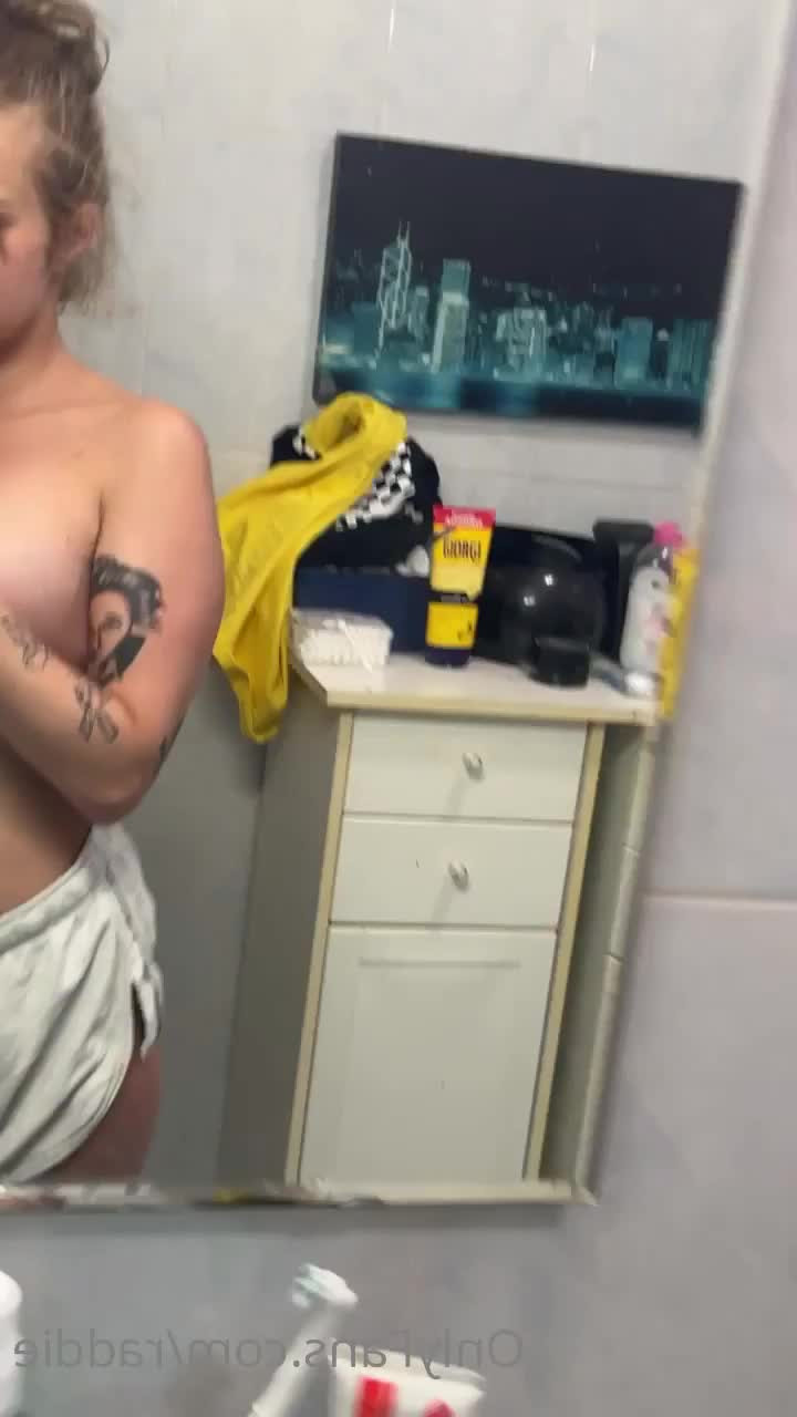 Raddie llod [ raddie ] - I m waiting for your message to have fun - ePornLeak