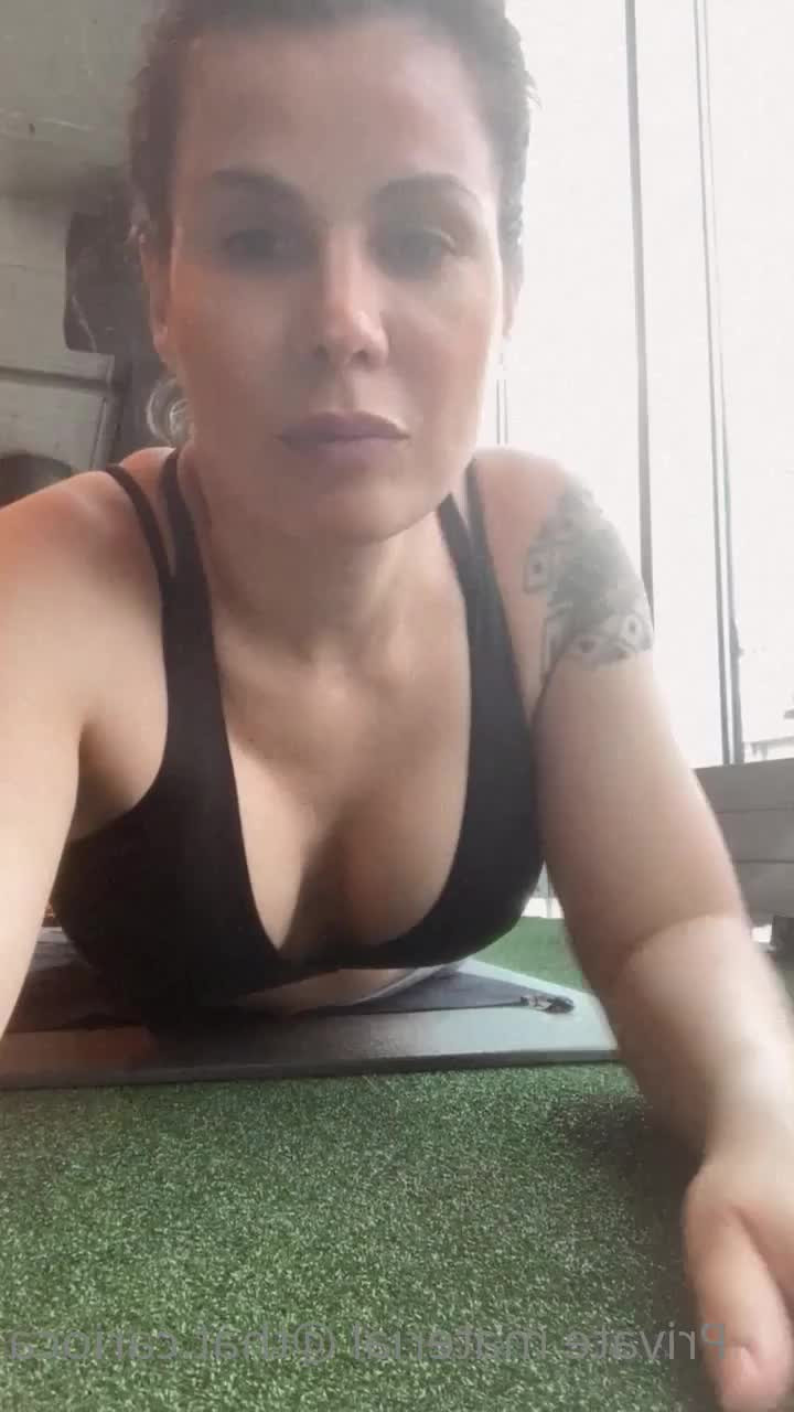 Playmate, MILF, Chef and Wife Material [ that_carioca ] - Normal tubs are never deep enough for all my soft, squishy curves - ePornLeak
