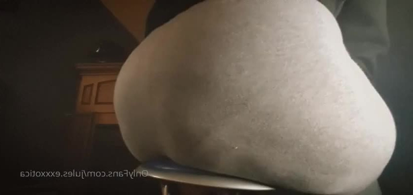 Jules [ jules.exxxotica ] - Turned myself on posing in the mirror... Oops - ePornLeak