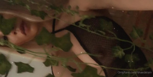 Shae Delain [ shaedelain ] - Don t forget you can Message me for rates on private pics and videos