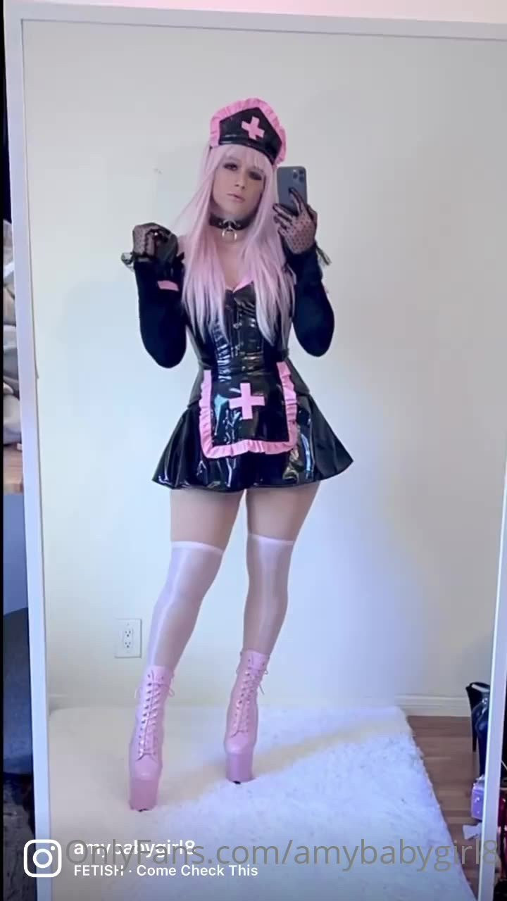 Amy 🤍 [ amybabygirl8 ] - Cum hang with me and see what happens - ePornLeak