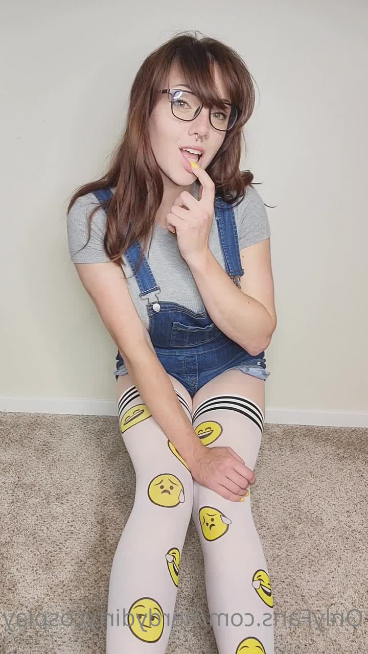 Kat Mattix (NDC) [ nerdydirtycosplay ] - Hey hunnies  offering private custom made videos  Send me a message   - ePornLeak