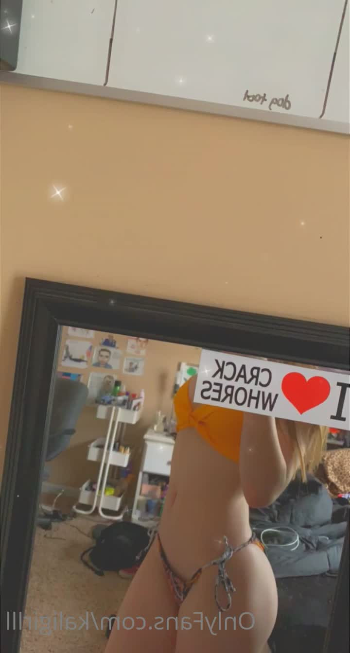Kali [ cutiekali ] - Snapchat ass worship sessions are  25 for 10 mins  I ll be available - ePornLeak