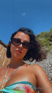 Island Girl [ anonymiss1 ] - Mi sta esplodendo   chi mi aiuta