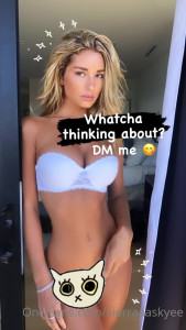 sierraaaskyee - Getting too big for the shower 😅😝💪🏻 Dropping a new shower