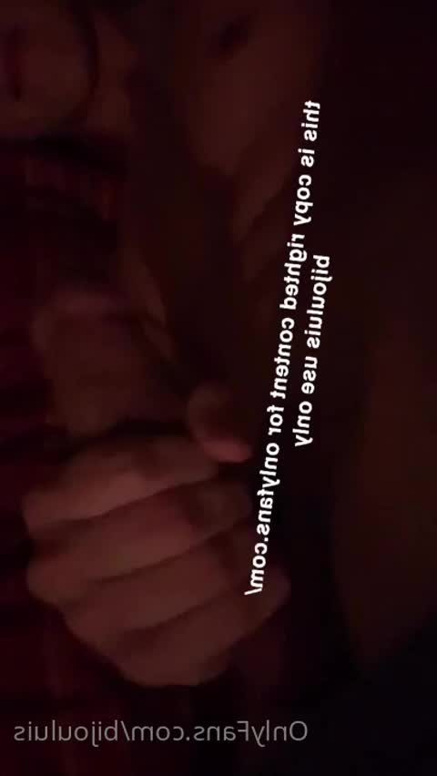 Emilio [ emilivno ] - its so freaking cold! ❄❄❄ - ePornLeak