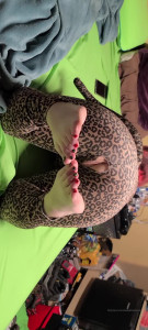 Sweetbluetoes - should i sit on your dick? 😉