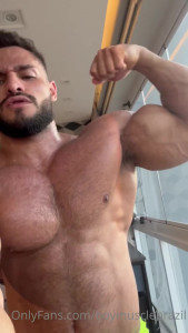 Boy Muscle Brazil [ boymusclebrazil ] - TITTY FUCK ME 🍆🍒 I love rubbing on my nipples knowing that u