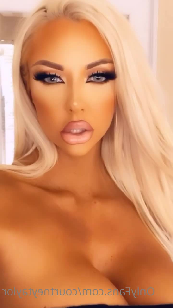 Courtney Taylor 👅 [ courtneytaylor ] - Fun fact  I aways sleep naked - ePornLeak