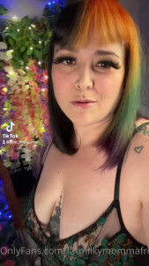 🦇 Little Missy May  🦇 ✨ BBW ✨ [ fatmilkymommafree ] - Lollipops and delicious toes that definitely melt like lollipops in