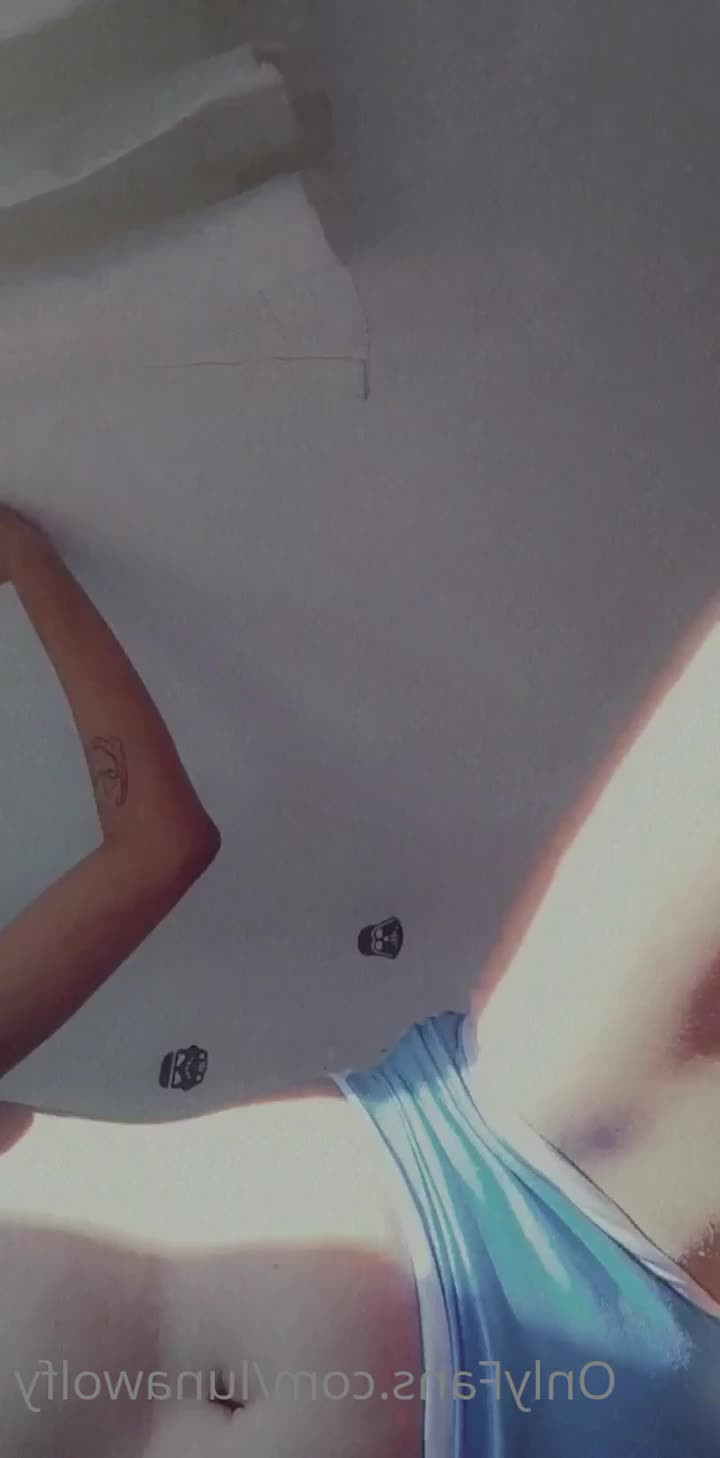 LunaWolfy • cute gf 🌸 [ lunawolfy ] - Ola  Am back  Show some love   4 pics for 20 - ePornLeak
