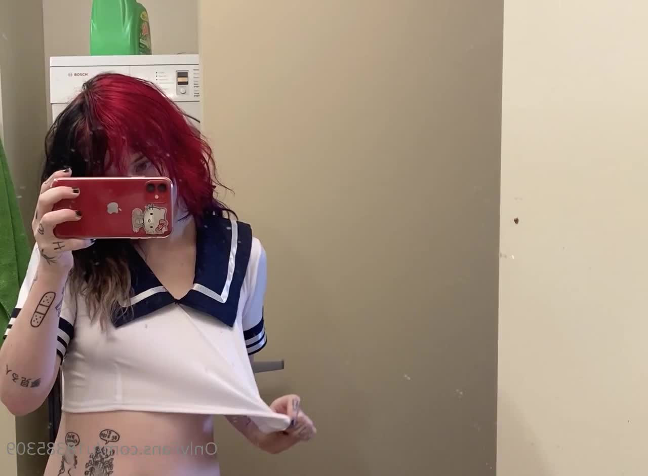 Alex [ strawberryswitch ] - I DO ACCEPT TIPS   IF YOU SEND ME A TIP OVER 10  I WILL DO A CUSTOM - ePornLeak