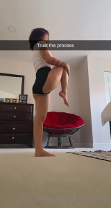 Sophia Mina [ playbunyy ] - Good-morning   Going on a hot girl walk then off to Starbucks