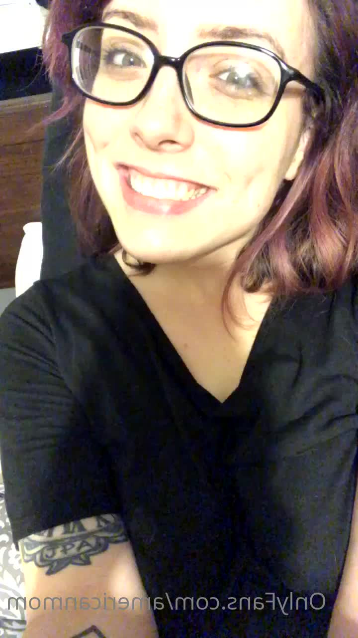 Obediant Deviant [ obediantdeviantmom ] - Blow my back out ?? - ePornLeak