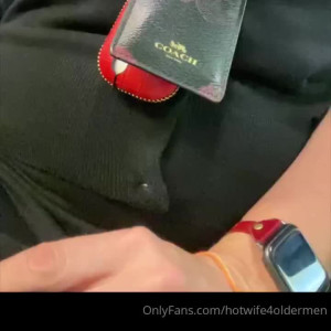 Hotwife4oldmen [ hotwife4oldermen ] - Kiss and cream!   He told me he could fill me up the most, that’s a