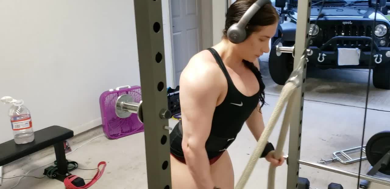 Hannah_h - Ready to wash my dirty feet - ePornLeak
