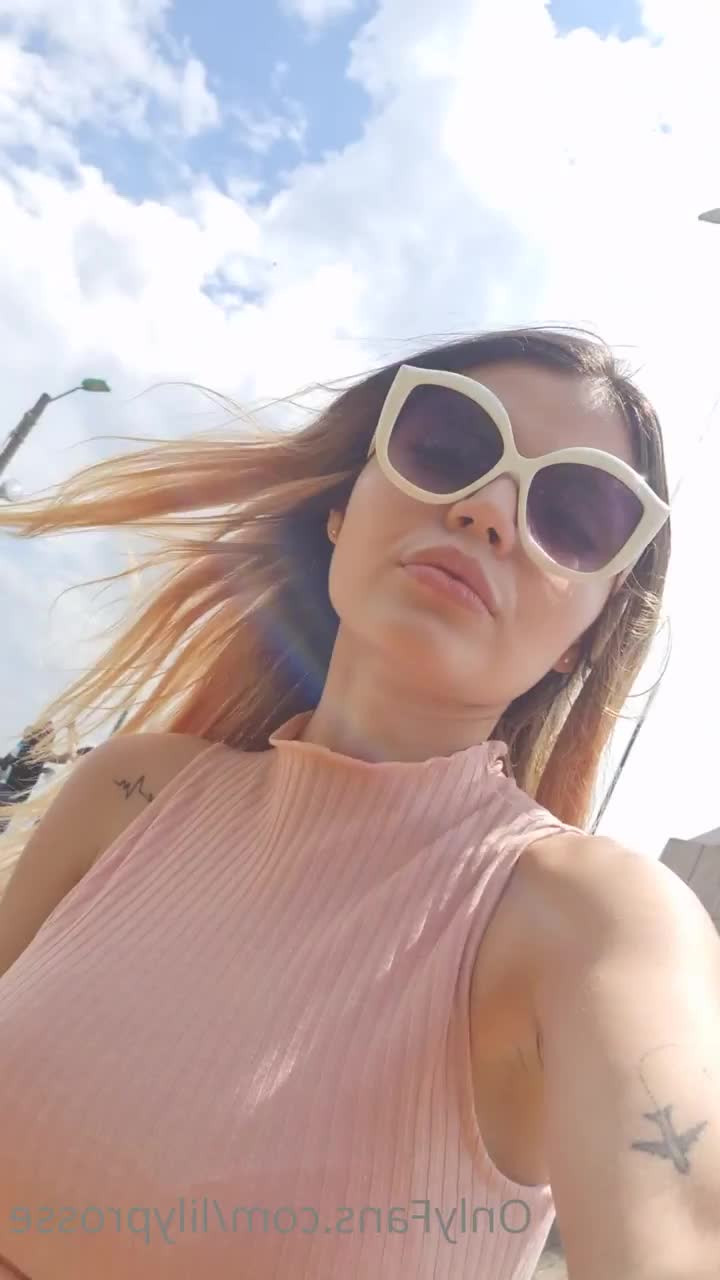 Lily P. Rosse [ lilyprosse ] - What’s one thing I’ve NEVER offered??  🎥VIDEO DICK RATES🎥 - ePornLeak