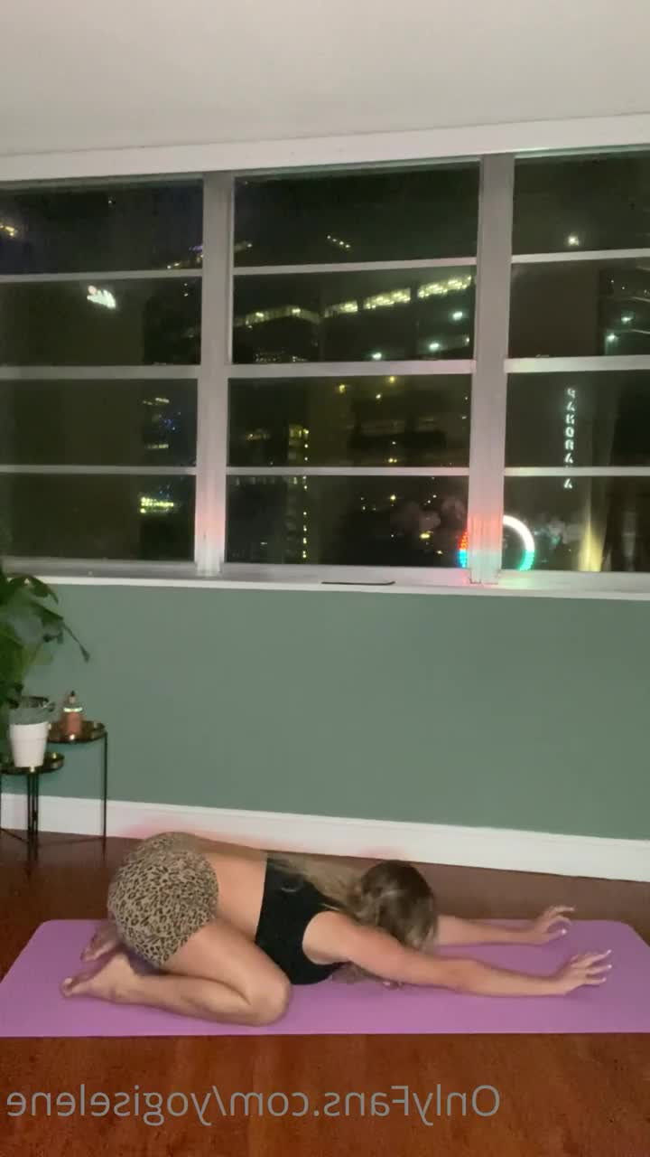 Selene [ yogiselene ] - 😎 Loved getting my Big Butt🍑 worked by Daddy @richie_santini - ePornLeak